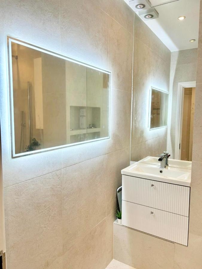 Charming 2 Beds In Chelsea By Earl'S Court Station Londres Exterior foto